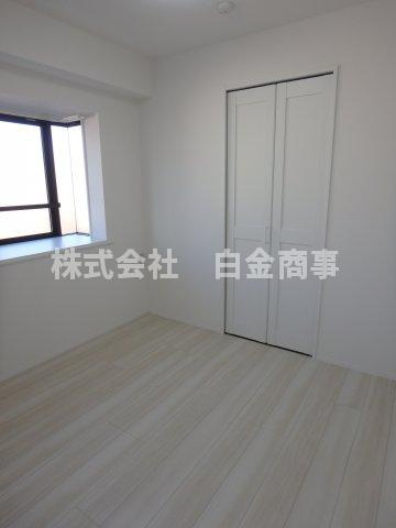 ライオンズマンション若葉の洋室|以前のリフォーム後の写真です。