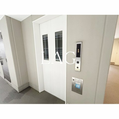 【その他共用部分】 | サンマルコ北綾瀬 | 共用エレベーターです．