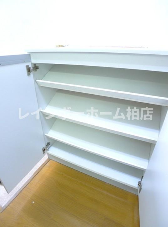仲介手数料50％半額キャンペーン物件の収納|玄関のシューズボックスです