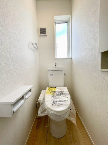 安曇野市豊科第11のトイレ|1、2階それぞれにトイレ完備！温水洗浄便座機能付きです♪　３号棟
