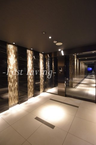 S-RESIDENCE神田avanceのロビー