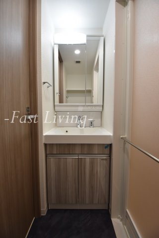 S-RESIDENCE神田avanceの独立洗面台