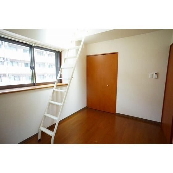 川崎市麻生区上麻生５丁目の賃貸マンションの内装