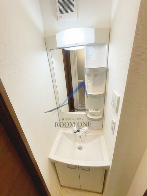 ファースト月島の洗面所|洗面台です。