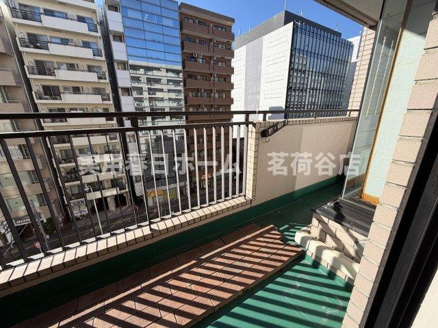 【バルコニー】