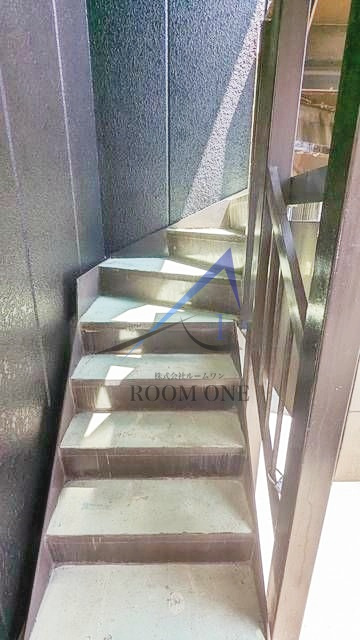ミルコマンションのその他共用部分|共用階段です。