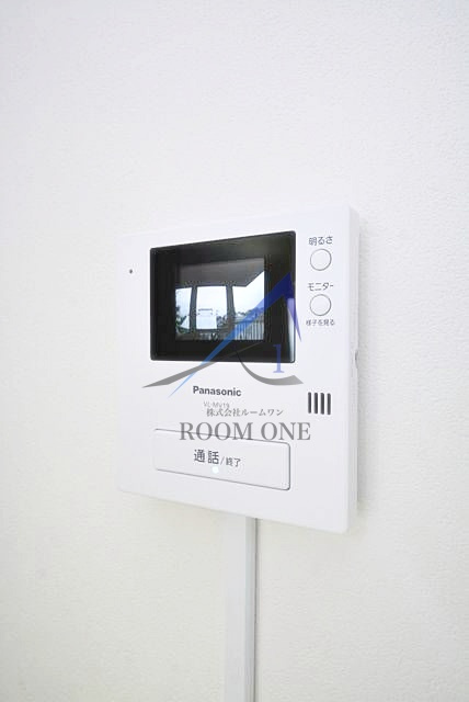 ミルコマンションのセキュリティ|モニター付きインターホンです。