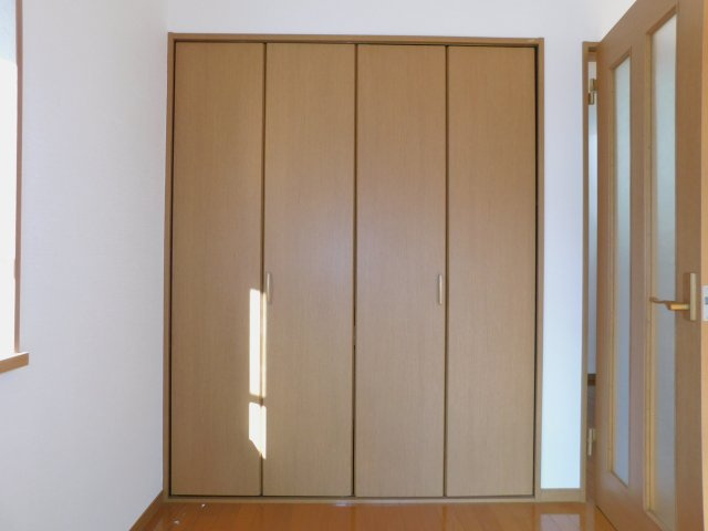 那珂川市片縄北６丁目のアパートの収納