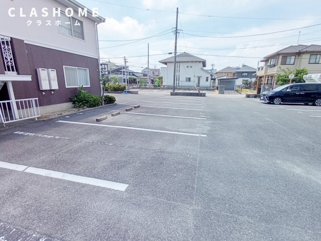 サニーハウスA　　 刈谷市近郊の賃貸はクラスホーム刈谷店の駐車場