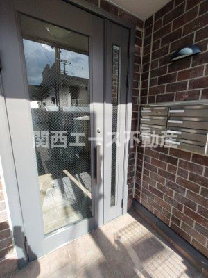 【エントランス】 | リヴェール長瀬