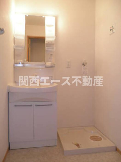 【洗面所】 | リヴェール長瀬