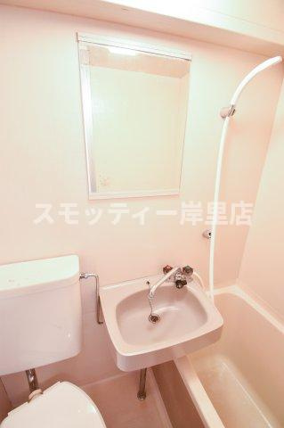 グランビルド平林の洗面所