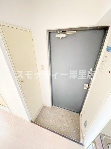 グランビルド平林の玄関