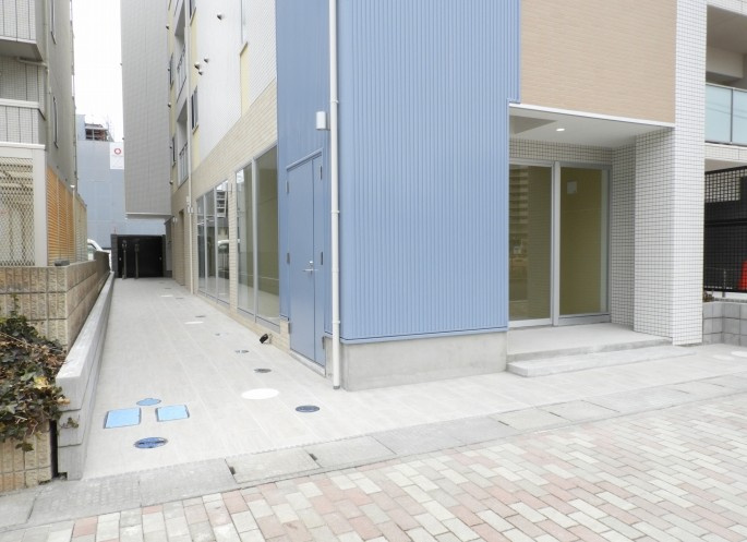 ｂ’ＣＡＳＡ三郷中央のエントランス