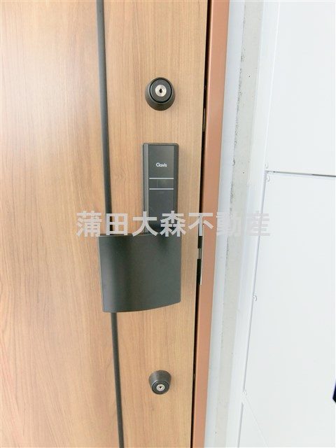 ココキューブ西蒲田の玄関