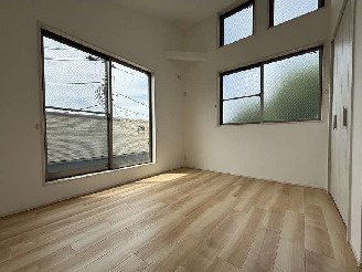 杉並区堀ノ内2丁目　丸ノ内線　新高円寺駅　中古戸建の居間・リビング
