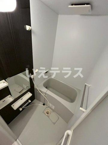 インプレイス長田の浴室