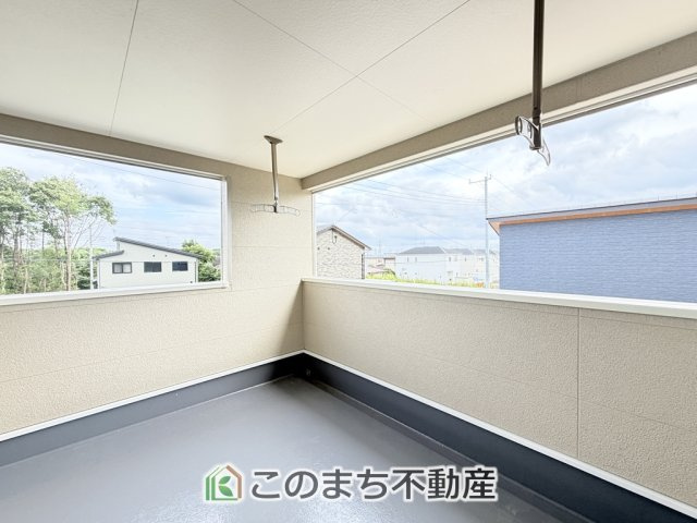 CRADLEGARDEN那須塩原市春日町第2のバルコニー|南向きの大型バルコニーは陽当り良好で、たっぷりのお洗濯物もよく乾きます！
さらにインナーバルコニーなので雨の日でも安心してお出かけできますね♪