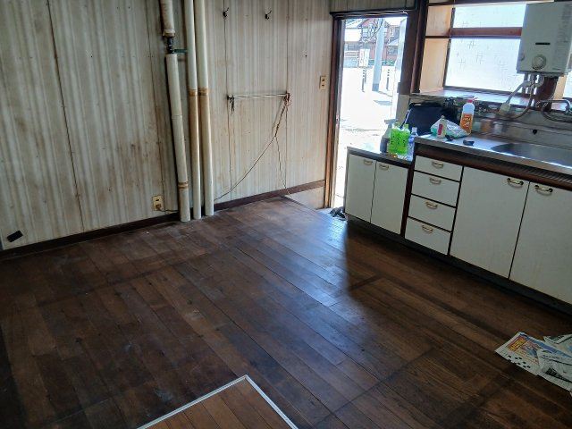 柳川市上町の中古一戸建のキッチン