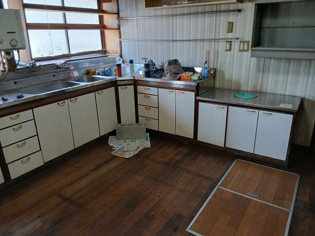 柳川市上町の中古一戸建のキッチン