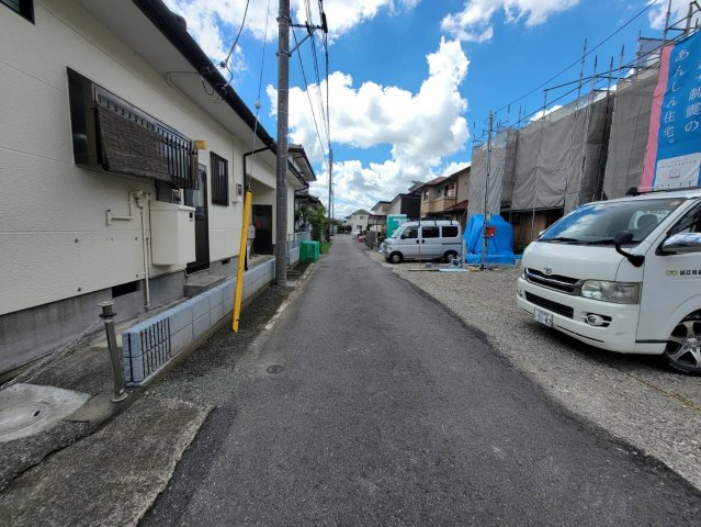 【Cradle garden】宇都宮市若草 第5 全2棟の前面道路含む現地写真|〇只今建築中〇
資料には掲載しきれない情報が現地に沢山あります！
周辺環境も是非ご自身にてご確認下さい。
お気軽にお問合わせ下さいませ♪
※2026年8月撮影