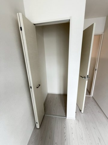 高槻市西冠1期2号棟の収納