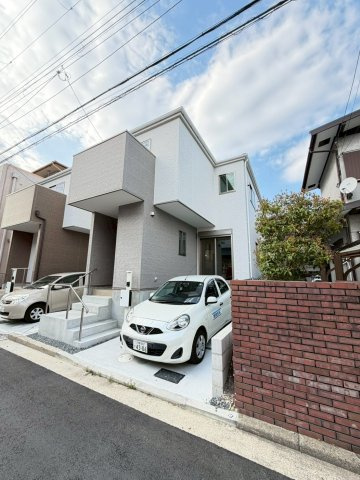 高槻市西冠1期2号棟の外観