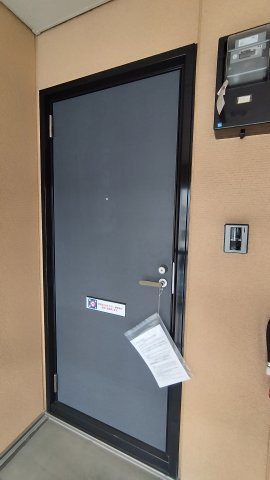 フォーレス向日葵　Ｃ棟の玄関