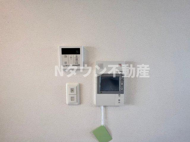 【セキュリティ】 | プレサンス伏見アーバンベース | モニター付きインターフォンです。