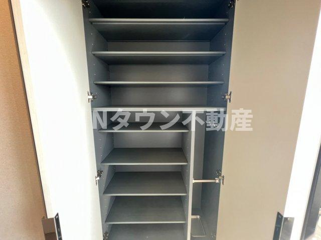【収納】 | プレサンス伏見アーバンベース | 収納のためのスペースです