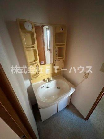 ハイムYHAの独立洗面台