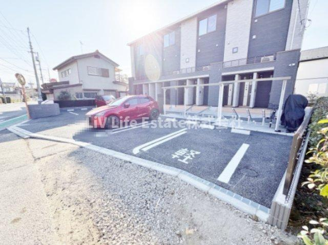 ソレイユの駐車場