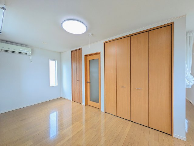足利市大正町戸建ての洋室
