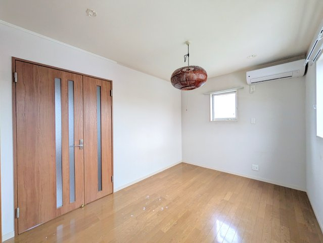 足利市大正町戸建ての洋室