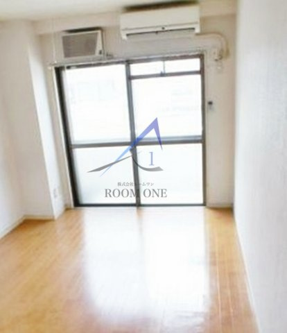 東山コーポの居間・リビング|洋室のお部屋です。