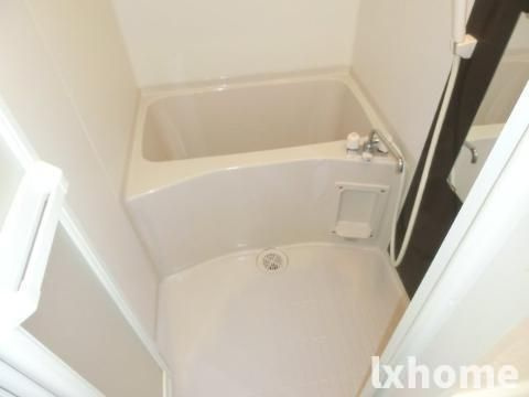 サンクラッソ茨木駅前の浴室|落ち着いた空間のお風呂です