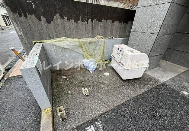 特典：仲介手数料が無料です!!のその他共用部分|ゴミ置き場です