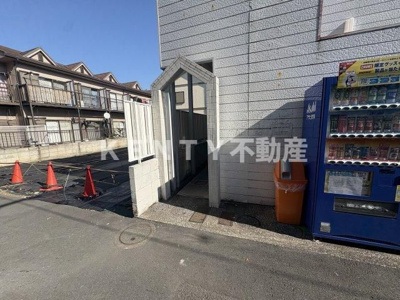 【エントランス】 | エクセル6 | 建物の内部です