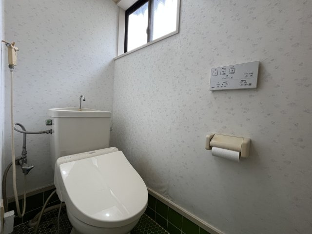熊取町大宮4丁目　中古戸建のトイレ