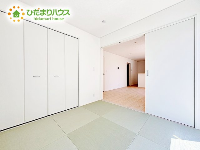 【和室】 | ひたちなか市平磯町第2　新築戸建　2号棟 | リビングに隣接した和室は収納もしっかりと確保されています！