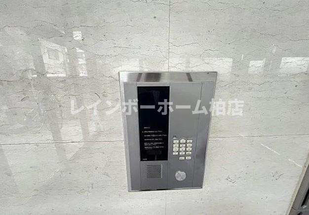 特典：仲介手数料が無料です!!のセキュリティ|オートロックです