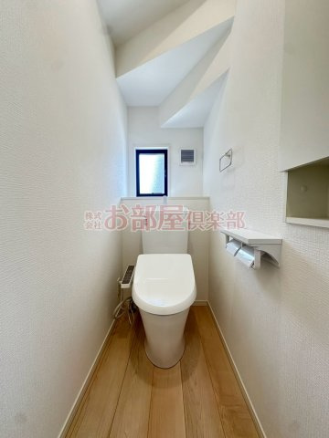 クレイドルガーデン久留米市宮ノ陣第5のトイレ|落ち着いた色調のトイレです