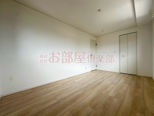 クレイドルガーデン久留米市宮ノ陣第5の洋室|個人の部屋や寝室として使える洋室です