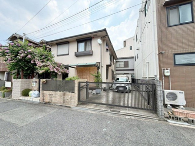 【前面道路含む現地写真】 | 鷹合２丁目　中古一戸建 | 現地周辺の環境や、駅までの道のりなど周辺環境も合わせてご確認いただき、ぜひご検討ください！