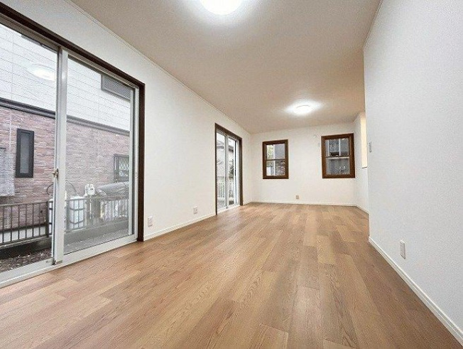 【居間・リビング】 | 藤沢市石川3丁目 中古戸建 全1棟
