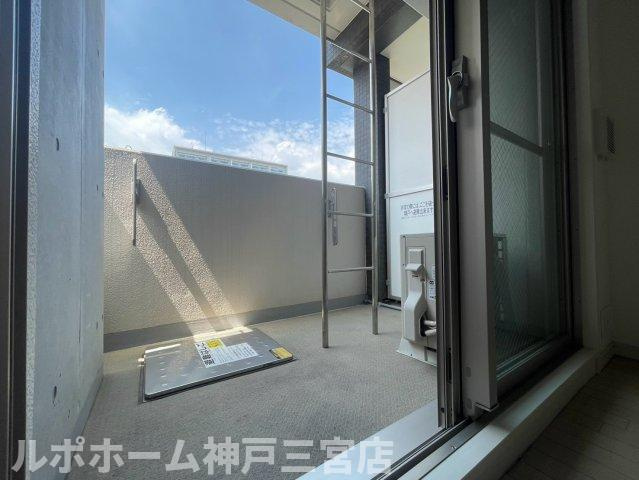 アドバンス三宮Ⅳルシールのバルコニー