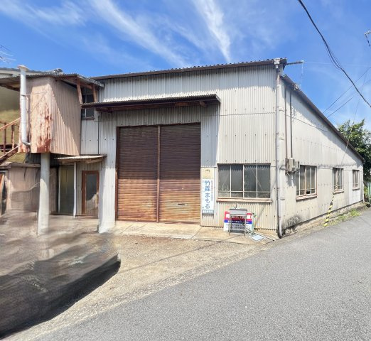 橿原市縄手町住居付き工場の外観