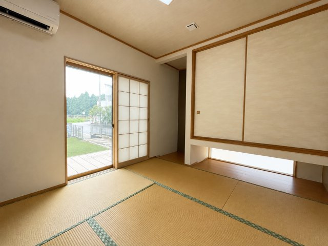 市原市有秋台東３丁目　中古戸建の和室|※画像の一部はAIを用いて加工・編集しています。実際の状況と異なる場合がありますので、ご了承下さい。