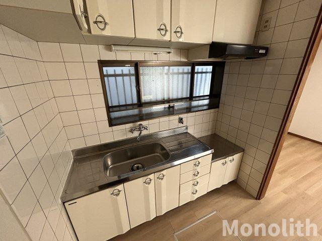 和泉市伏屋貸家のキッチン