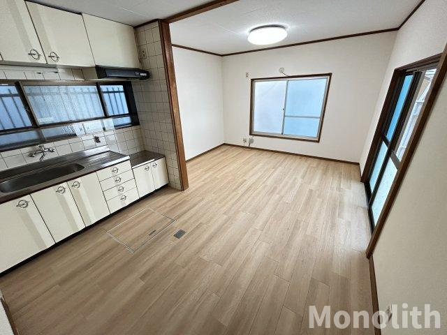 和泉市伏屋貸家の居間・リビング